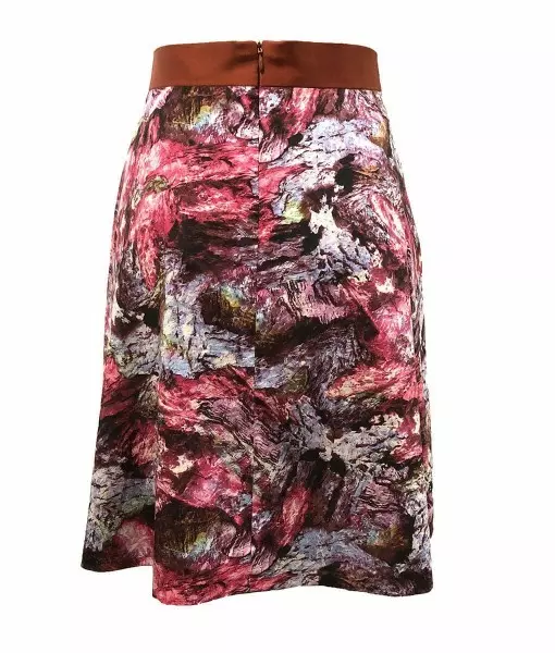 Back view of woken hole cave print skirt